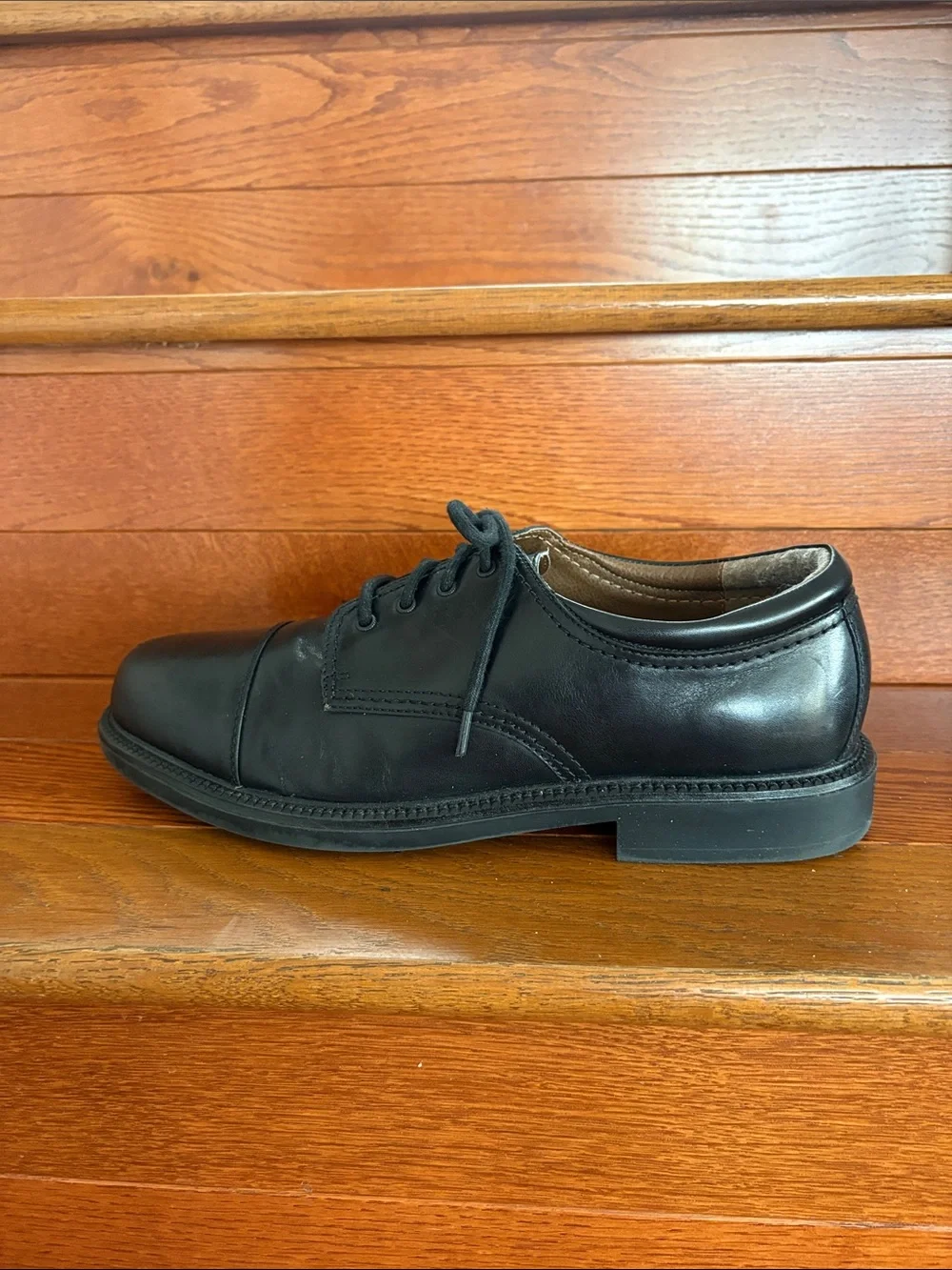 Dockers Men’s Black Leather Cap Toe Oxford Dress Shoes – Classic Lace-Up